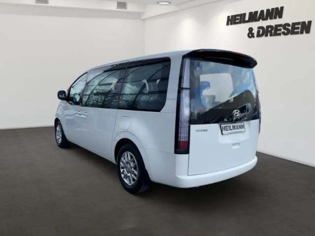 Hyundai Staria Trend