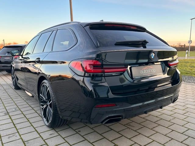 BMW 530 530d M-Sport Touring xDrive