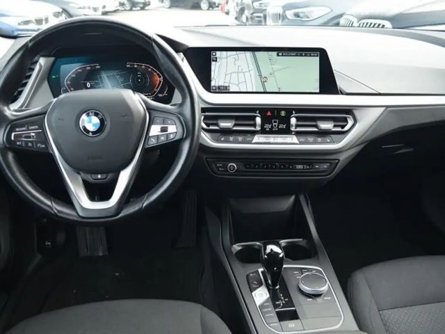 BMW 116 116d Advantage pakket Sedan