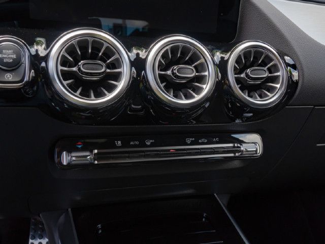 Mercedes-Benz GLA 250 4MATIC