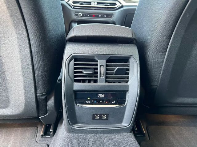 BMW 320 320d Touring xDrive