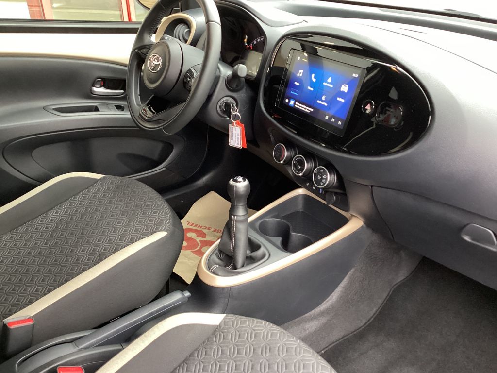 Toyota Aygo X 5-deurs Basis