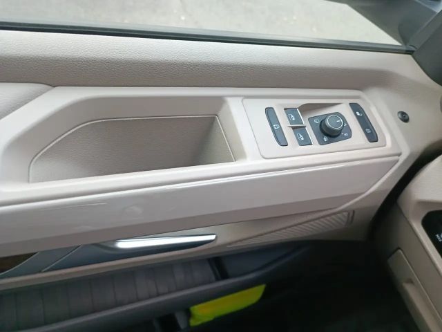 Volkswagen Multivan 2.0 TDI DSG Lang Style T7