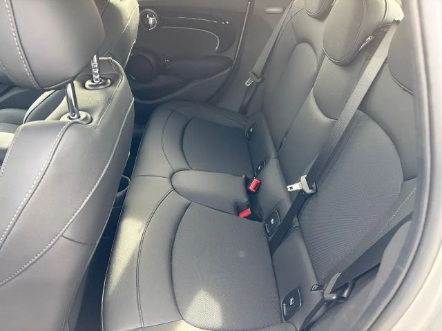 MINI Cooper mit Premium Extra Paket