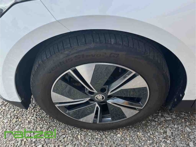 Skoda Enyaq Loft iV 60