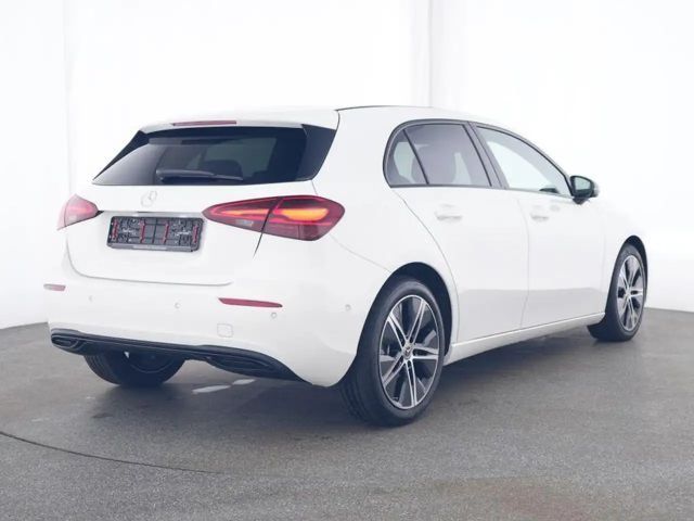 Mercedes-Benz A 180 , Night-Paket, 7G-DCT, Progr. Advanced, Winter-...