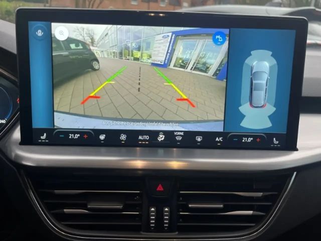 Ford Focus Titanium Wagon