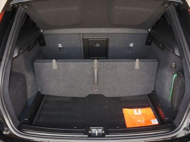 Volvo XC40 Business Dark Plus