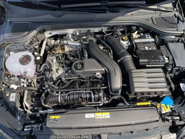 Volkswagen Golf 1.5 eTSI DSG Golf VIII