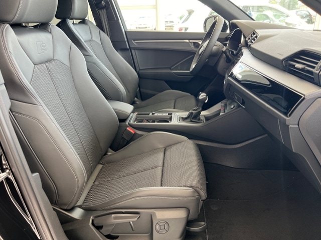 Audi Q3 35 TFSI S-Line S-Tronic