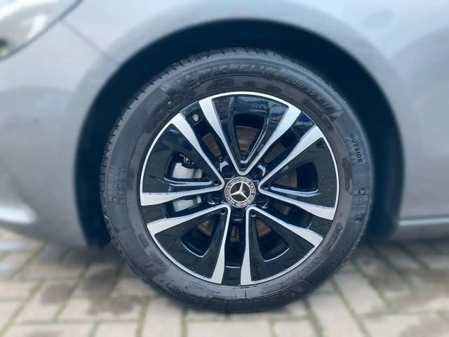 Mercedes-Benz B 180 Progressive Sedan