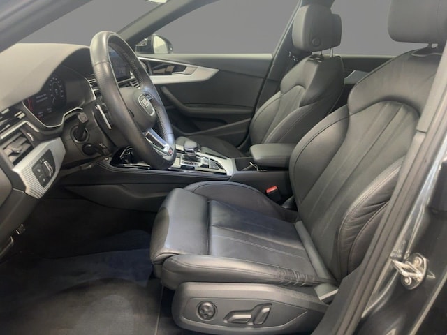 Audi RS4 Avant Quattro