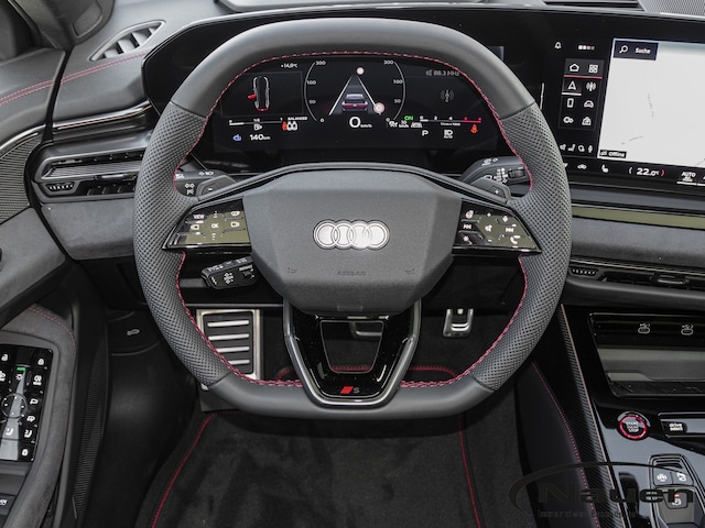 Audi A6 Avant Quattro S-Tronic