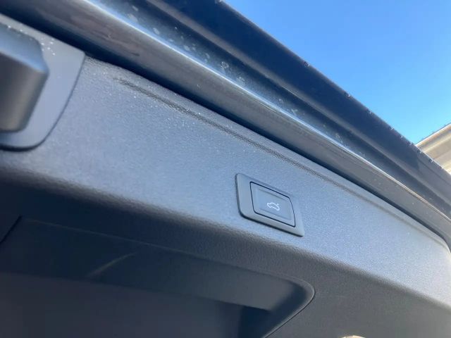 Audi A4 40 TDI Quattro S-Line