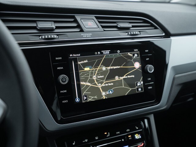 Volkswagen Touran DSG R-Line