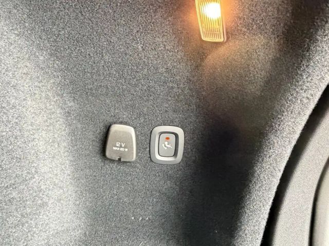 Volvo V60 Dark Ultra