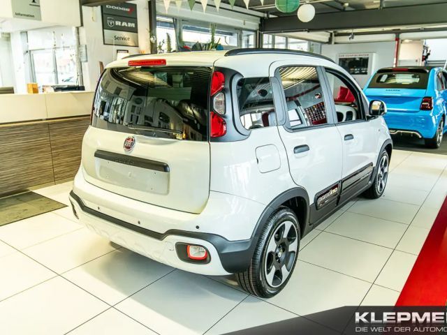 Fiat Panda 1.0 GSE 70PS E6 Pandina