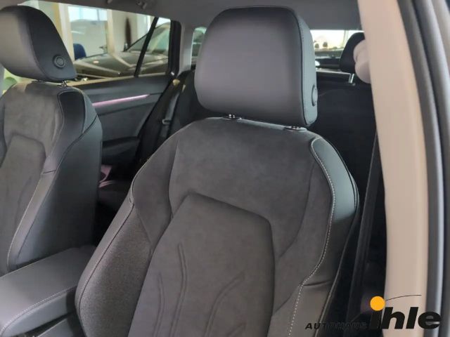 Volkswagen Golf DSG Golf VIII Style Variant