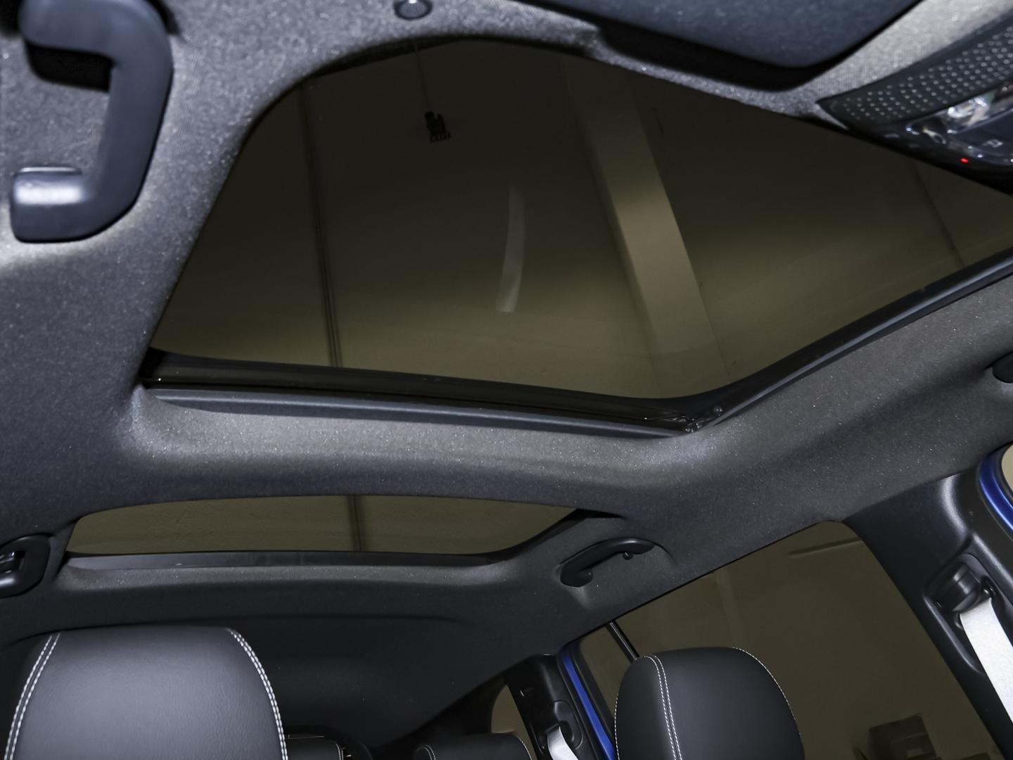 Mercedes-Benz GLB 220 AMG Line