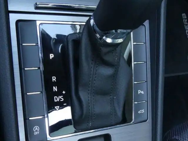 Skoda Superb 2.0 TDI Style Style