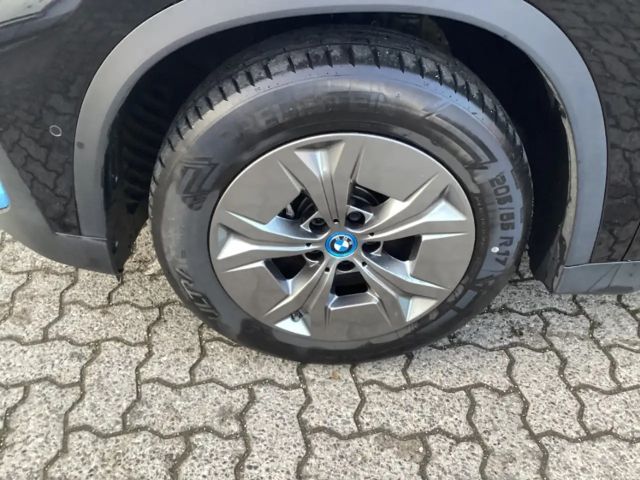 BMW iX1 xDrive