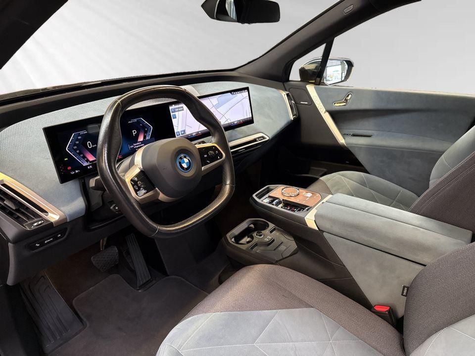 BMW iX xDrive40