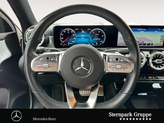 Mercedes-Benz A 180 AMG Line