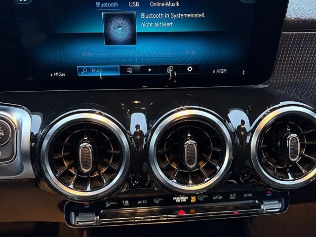 Mercedes-Benz GLB 200 GLB 200 d