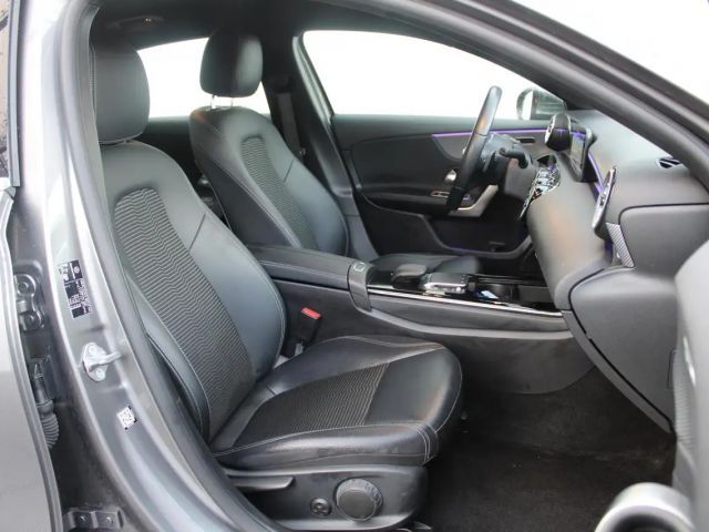 Mercedes-Benz A 200 A 200 d Progressive