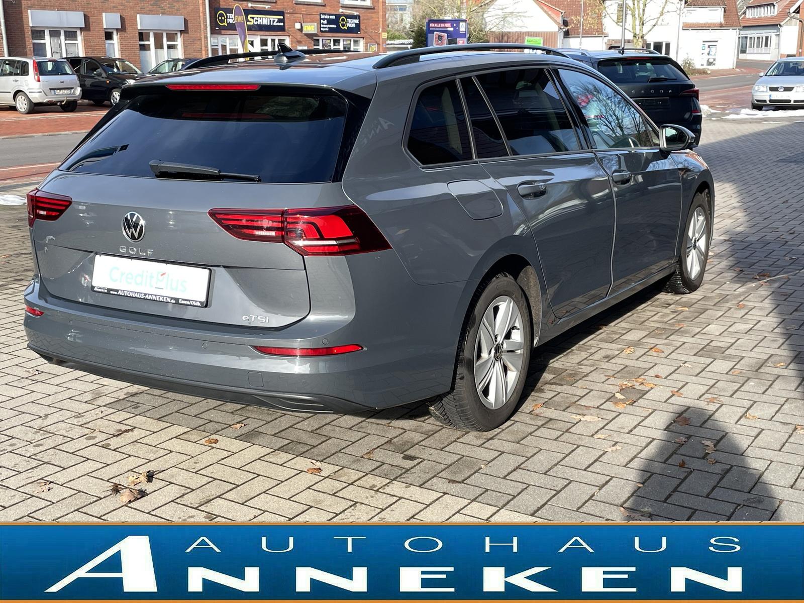 Volkswagen Golf 1.5 eTSI DSG Life