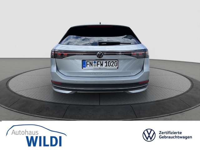 Volkswagen Passat 1.5 eTSI Business DSG