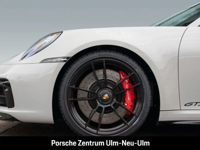 Porsche 992 4 Cabrio Carrera GTS