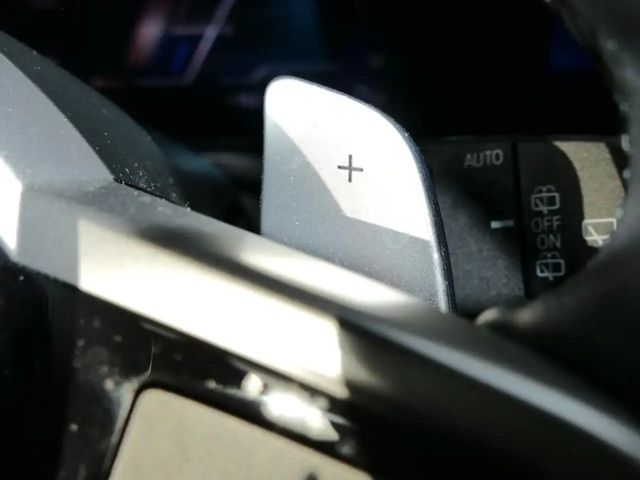 BMW 330 330e M-Sport Touring xDrive