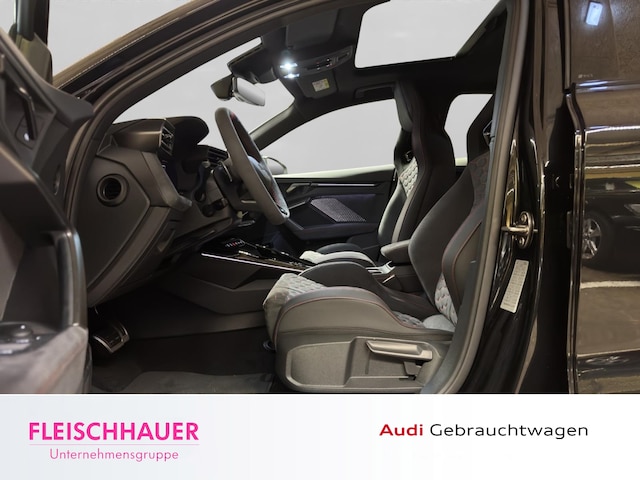 Audi RS3 Quattro S-Tronic Sedan