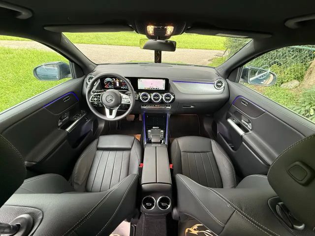 Mercedes-Benz GLA 220 GLA 220 d