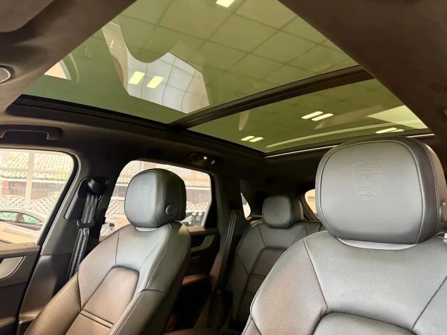 Porsche Cayenne E-Hybrid Turbo