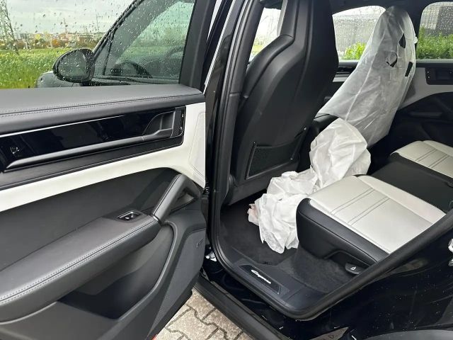 Porsche Cayenne Black Edition Coupé