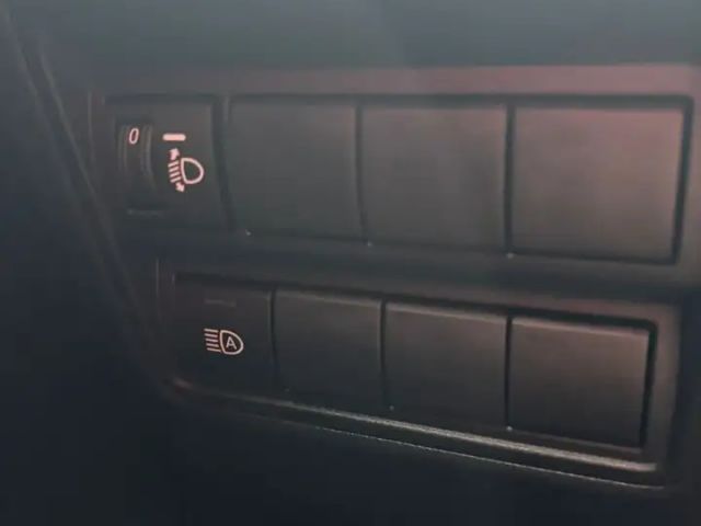 Toyota Yaris Hatchback Hybride Team D