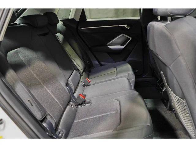 Audi Q3 35 TFSI S-Tronic