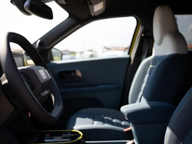 Fiat Grande Panda E La Prima