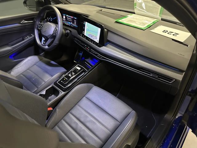 Volkswagen Golf Style