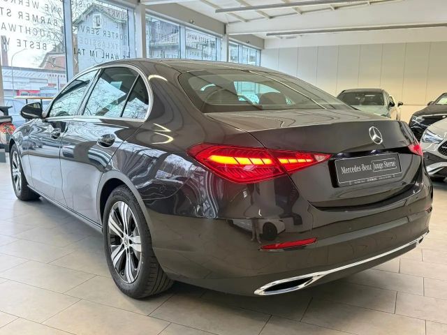 Mercedes-Benz C 180 AVANTGARDE Sedan