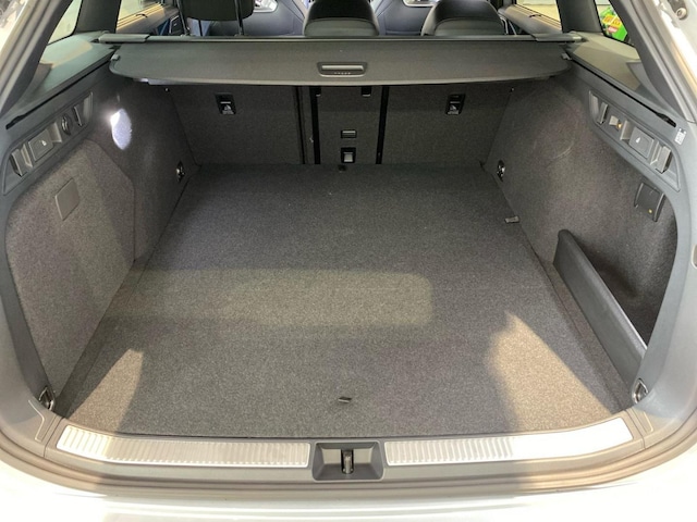 Volkswagen Passat DSG R-Line eHybrid