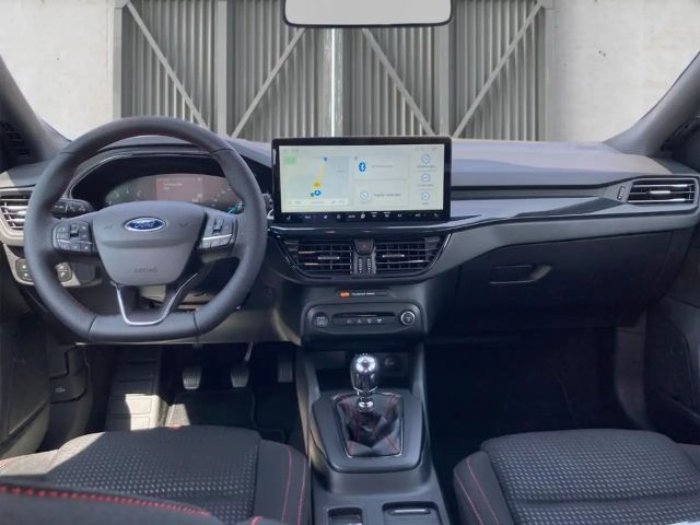 Ford Focus ST Line Wagon