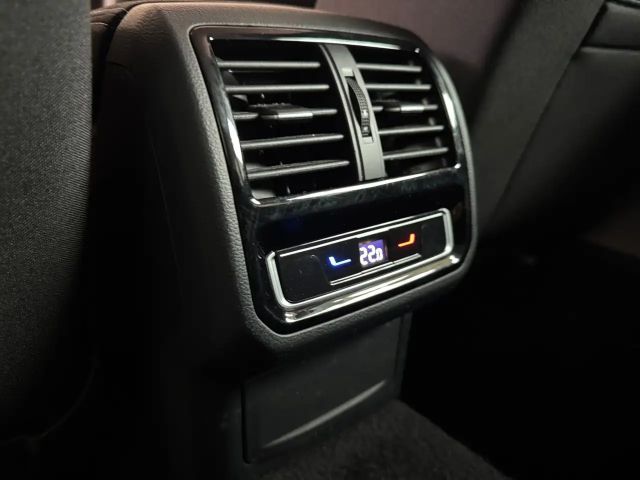 Volkswagen Passat 1.5 TSI Business DSG Variant