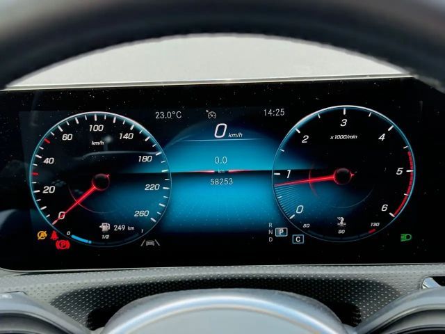 Mercedes-Benz A 220 A 220 d Progressive