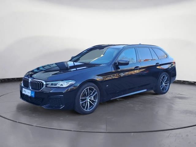 BMW 540 540d M-Sport Touring xDrive