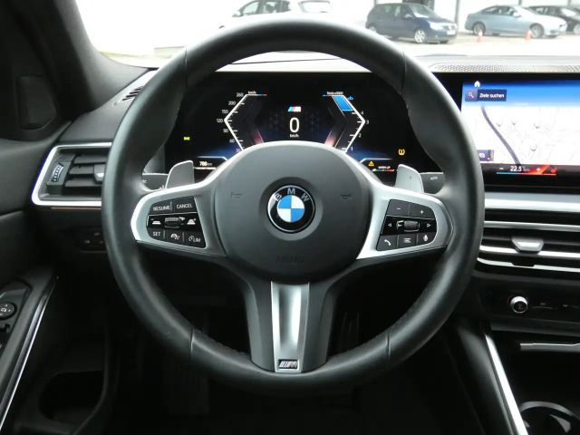 BMW 320 320d M-Sport Sedan xDrive