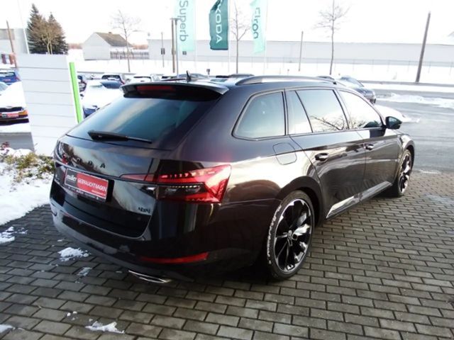Skoda Superb 2.0 TSI 4x4 Combi Sportline