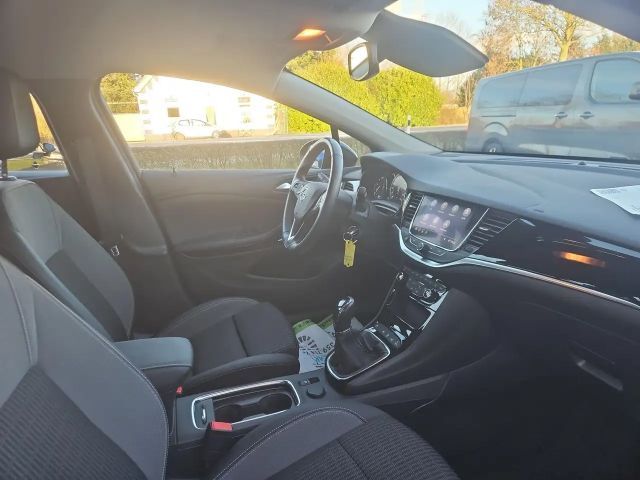 Opel Astra Elegance business+